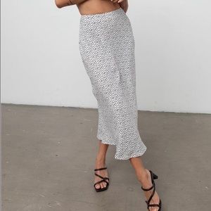 Rails midi length size small black and white skirt